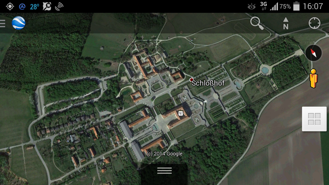 Die Satellitenansicht gibt einen Überblick über die Schlossanlage ©Google Inc.