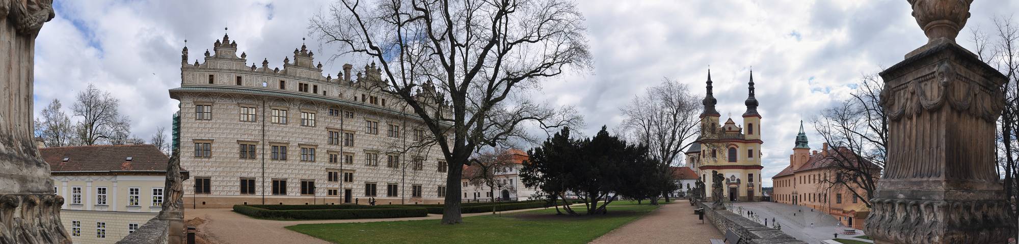 Piaristenkirche und Schloss Litomyšl