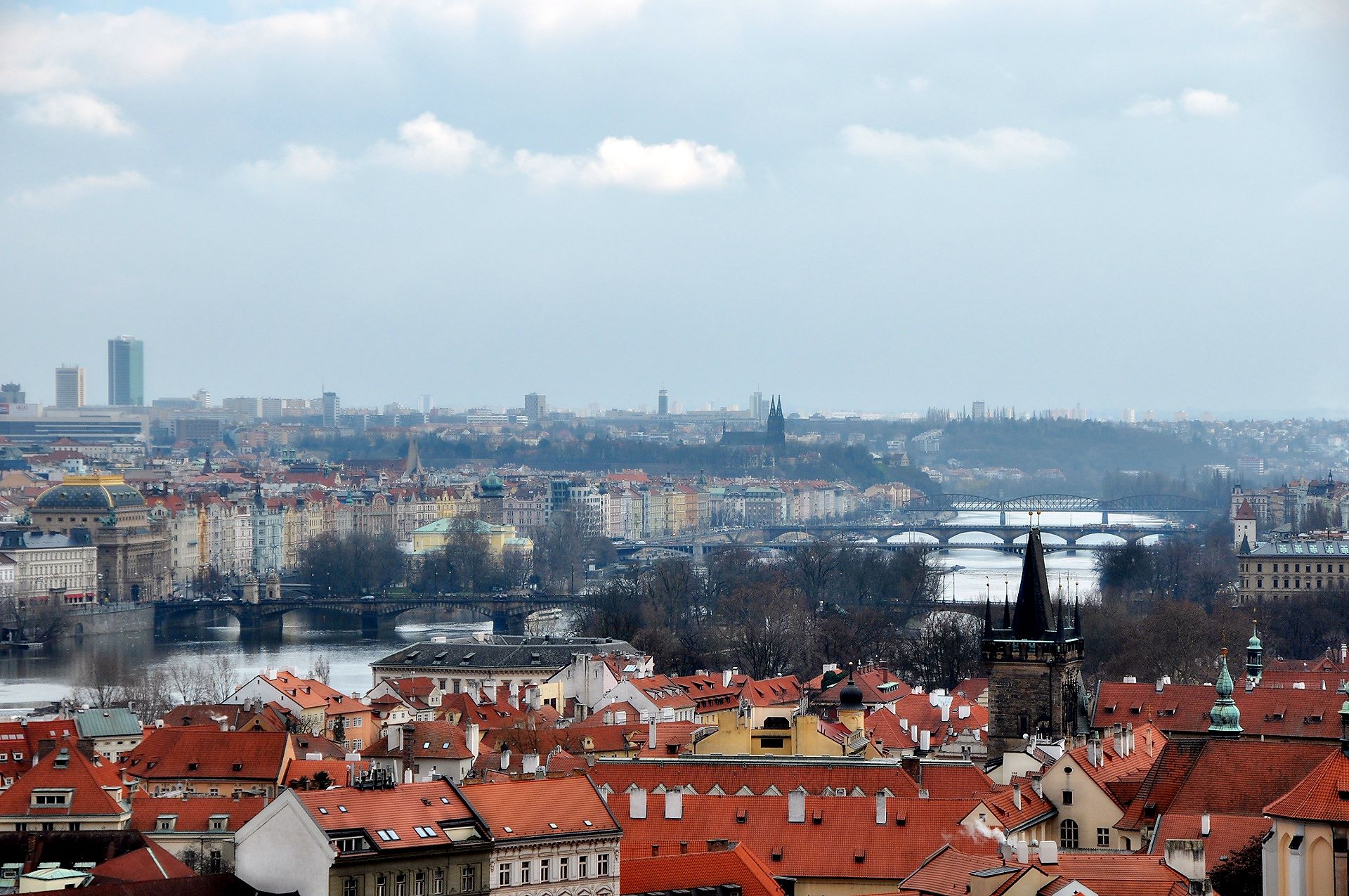 Blick von der Prager Burg zur Moldau