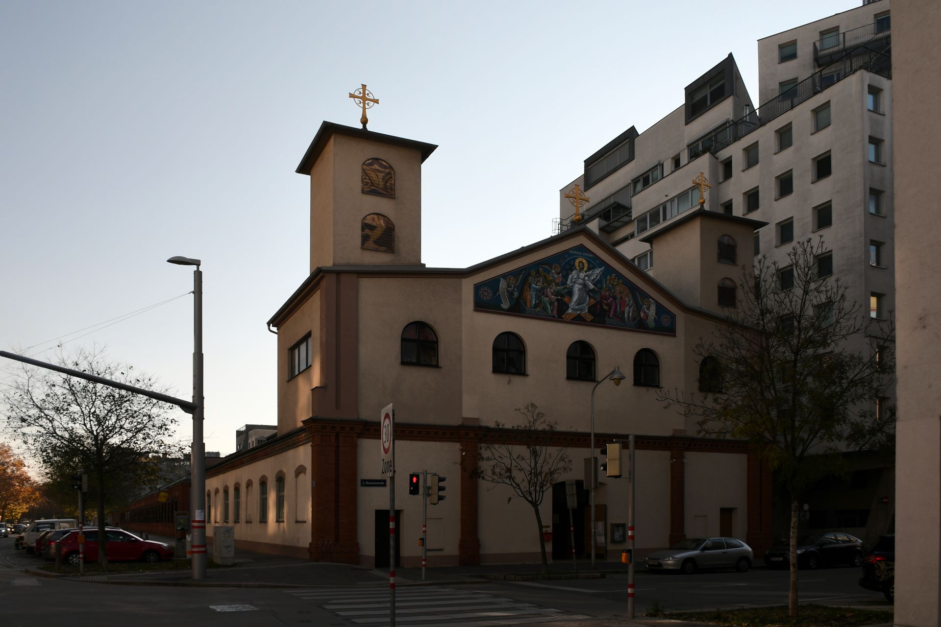 Serbisch-orthodoxe Kirche zur Auferstehung Christi