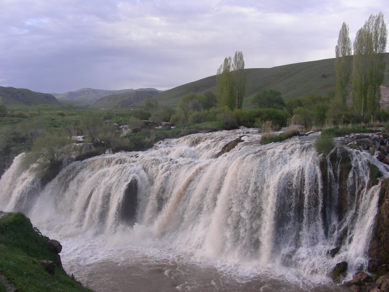 Wasserfall bei Muradiye