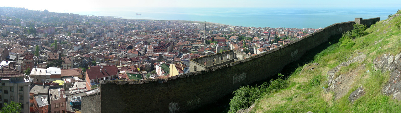 Blick auf Trabzon vom Boztepe-Hügel