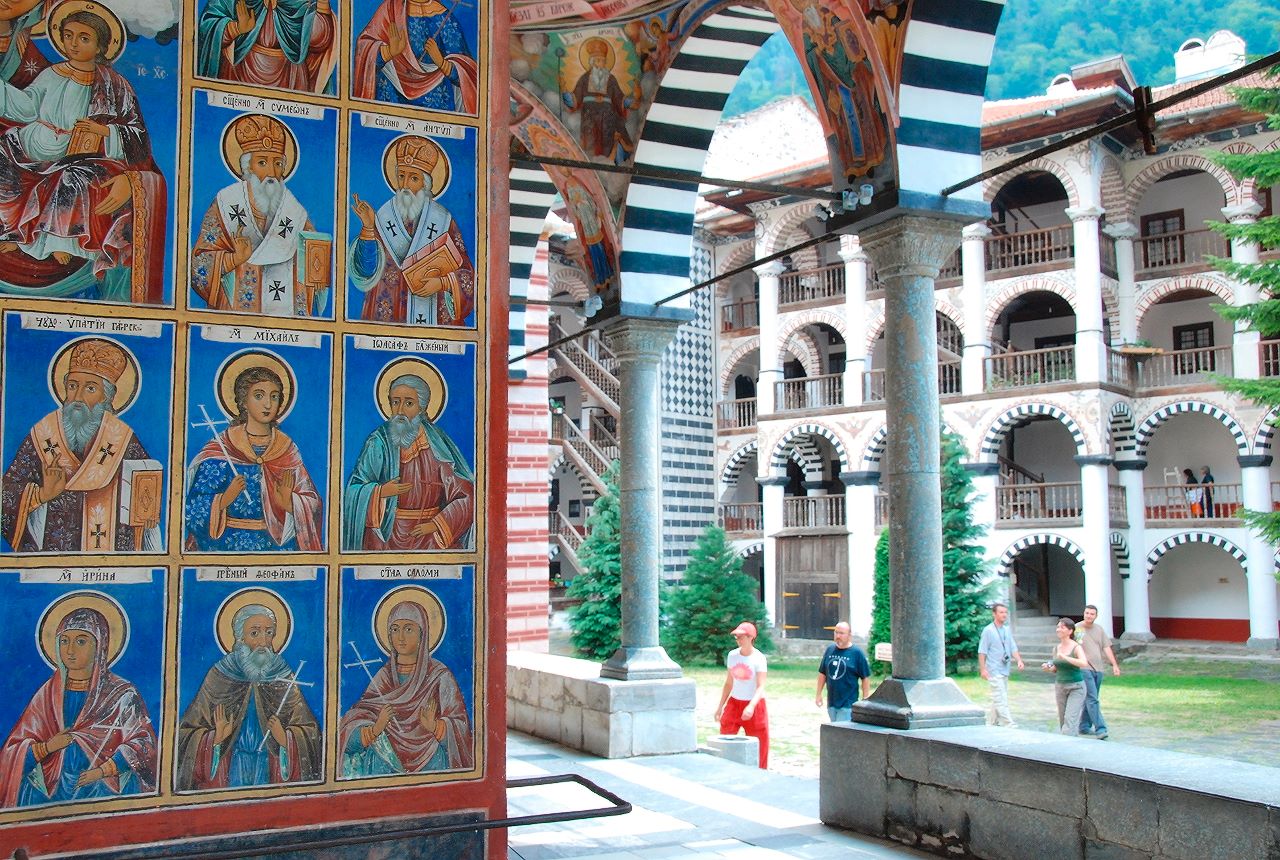 Fresken im Umgang um die Klosterkirche