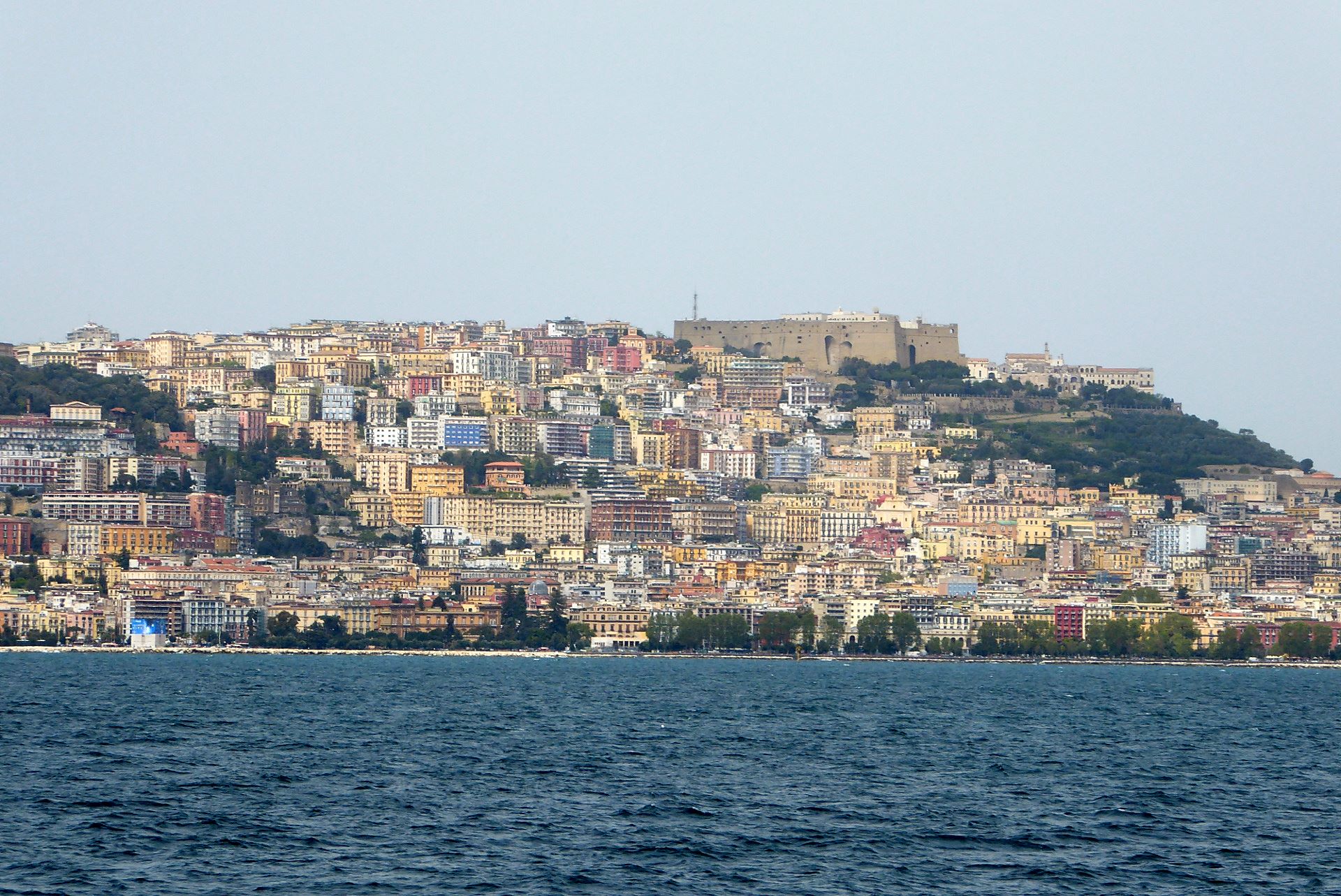 Seefront von Neapels Stadtteil Vomero