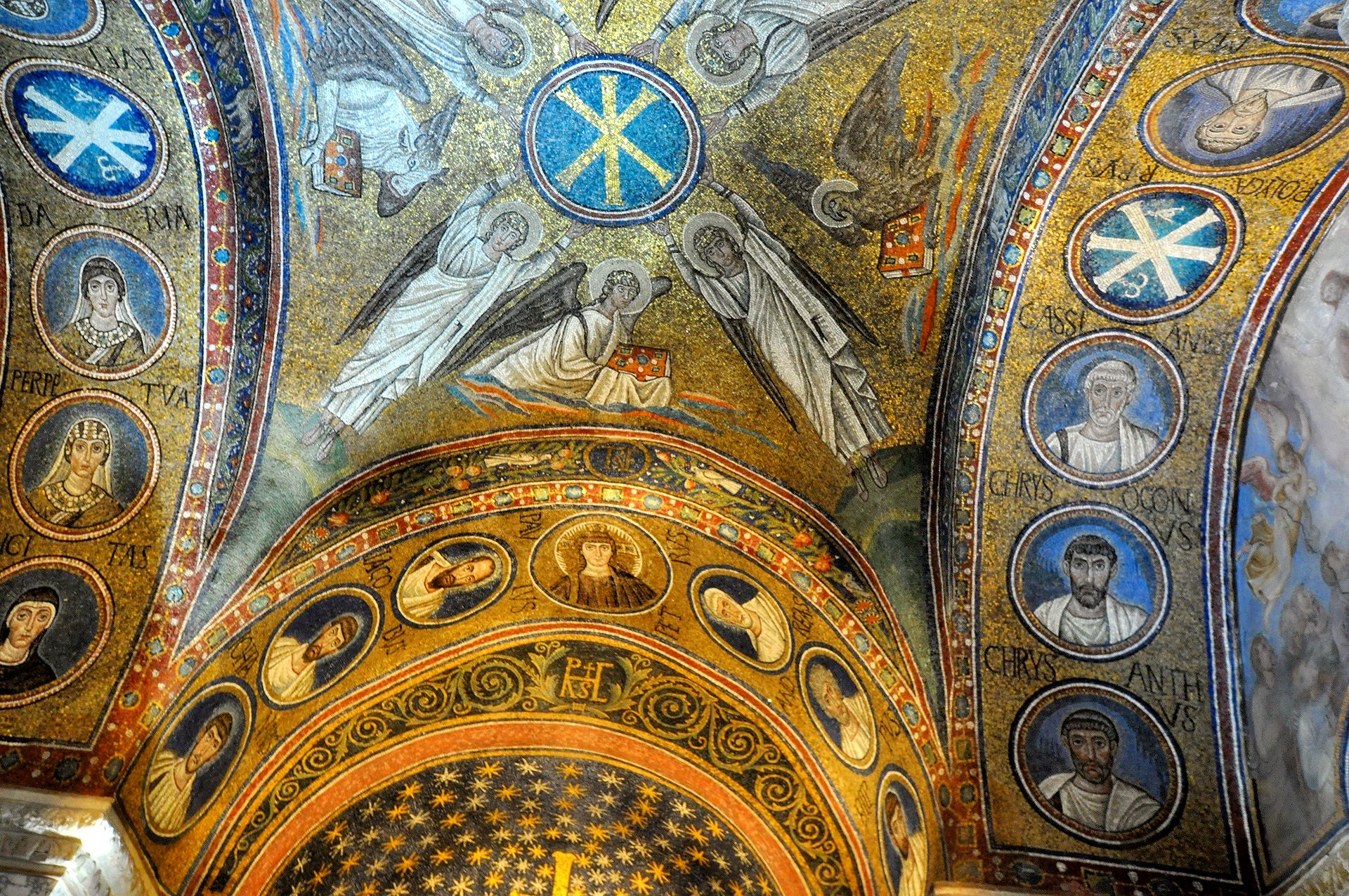 Mosaike in der Erzbischöfliche Kapelle
