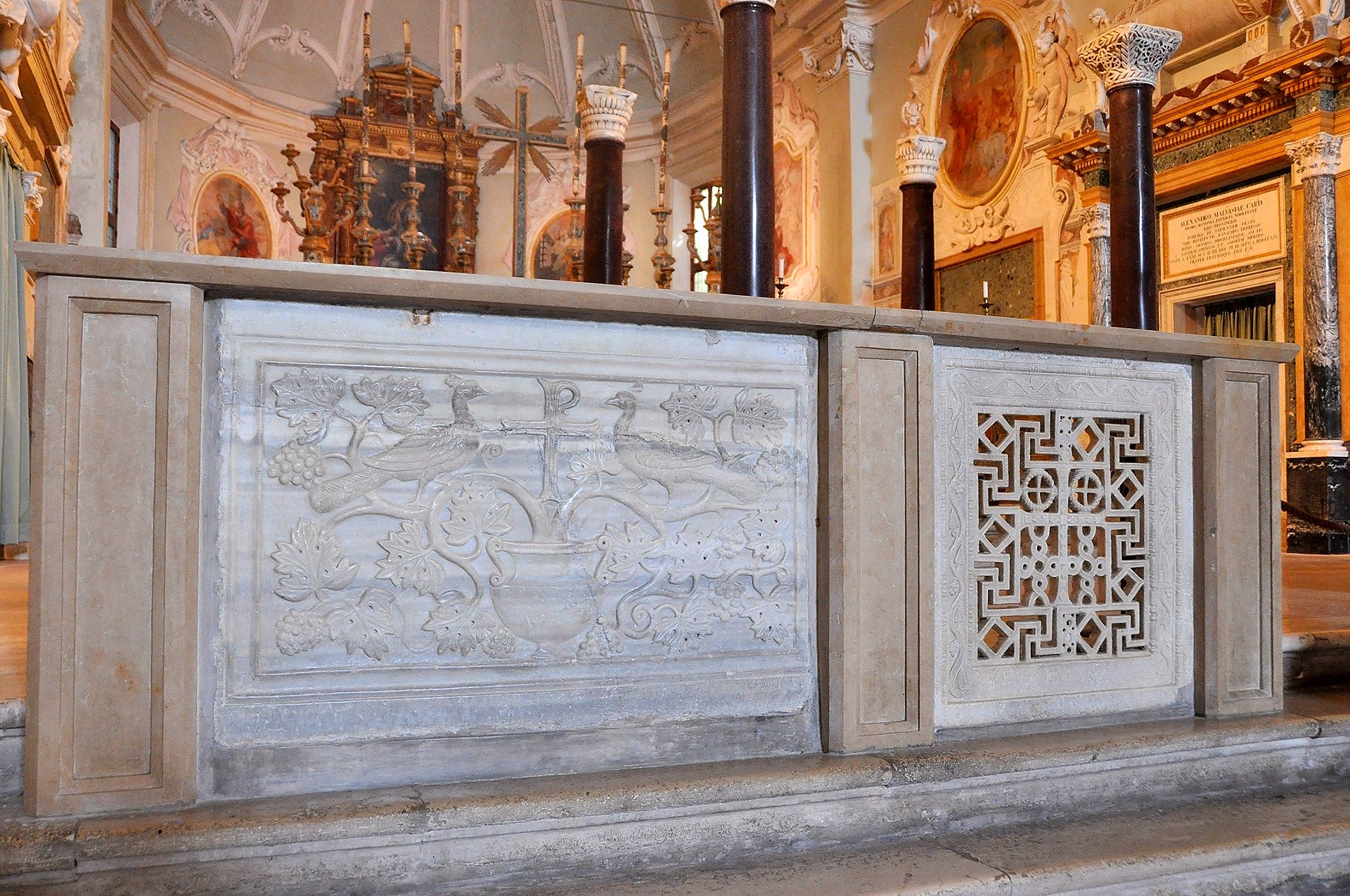 Basilica di Sant’Apollinare Nuovo - spätantike Steinschnitzarbeiten