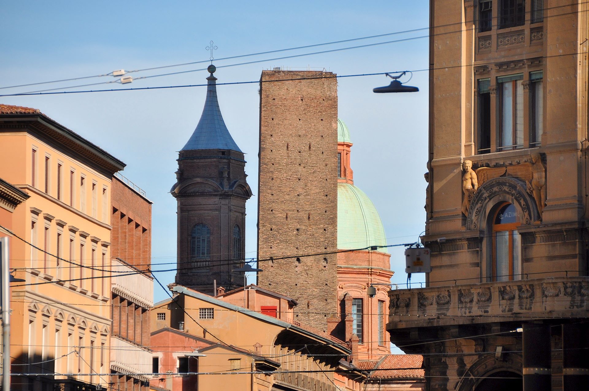 Bologna, Geschlechtertürme