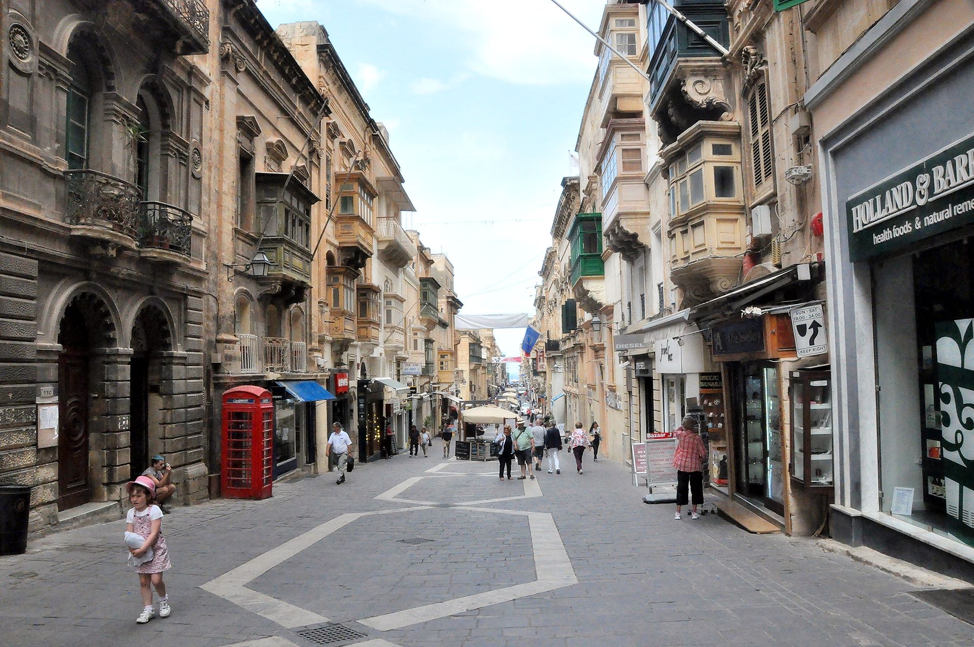 Eine der Hauptstraßen durch Valletta