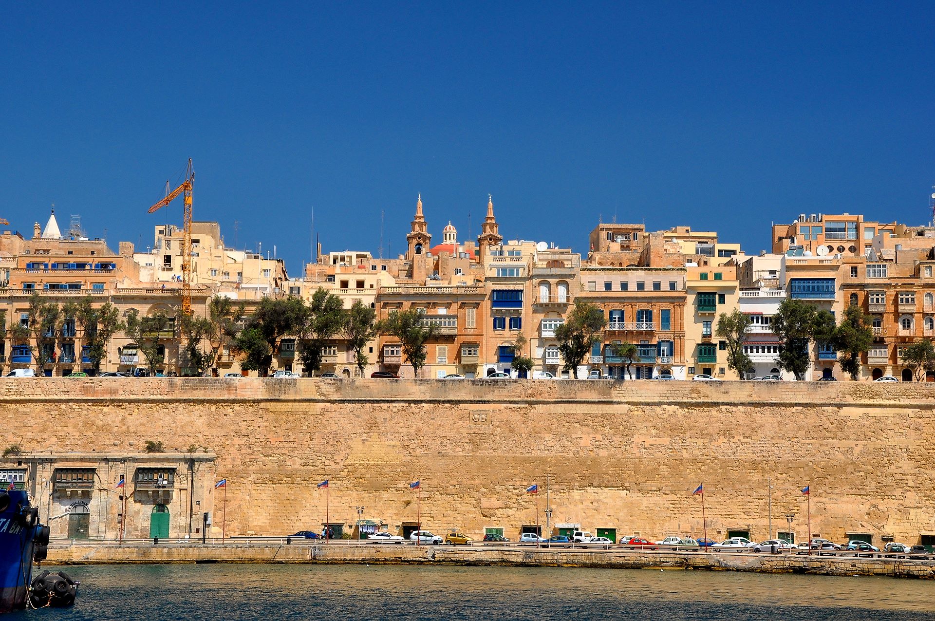 Valletta hoch über den schützenden Mauern