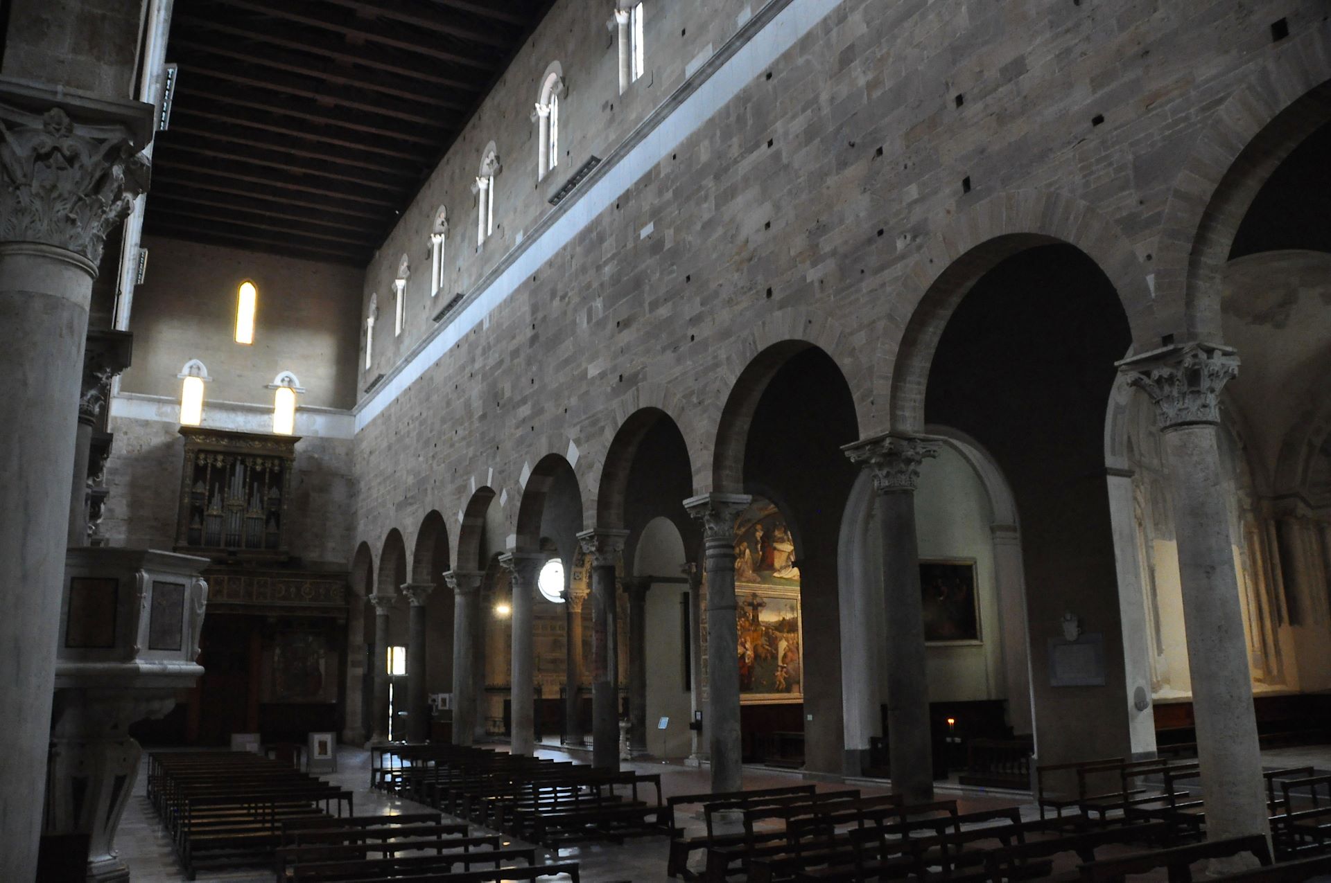 Innenraum der Basilica di San Frediano