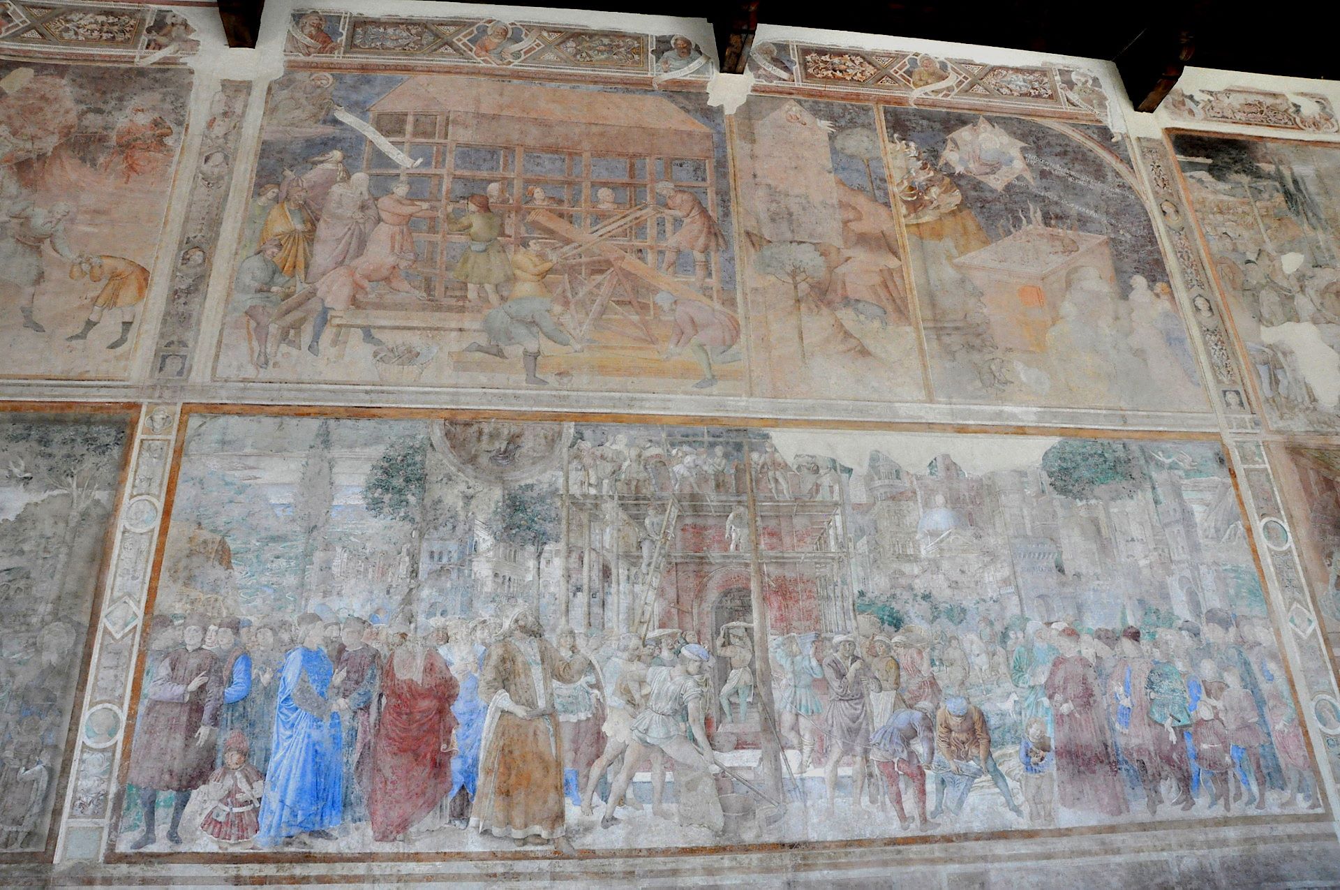 Die eindrucksvollen Fresken des Camposanto