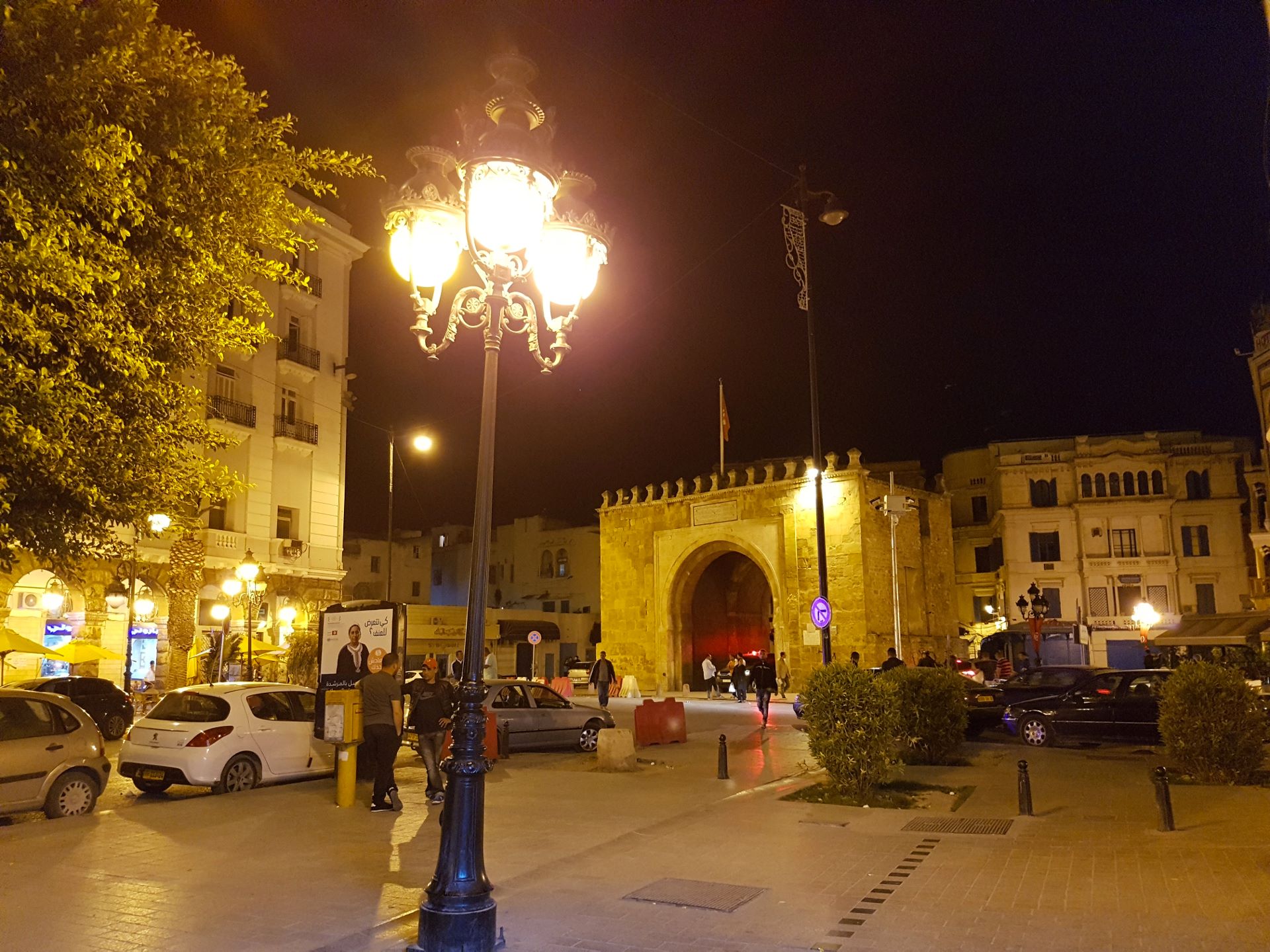 Tunis, Bab el Bhar am Place de la Victoire