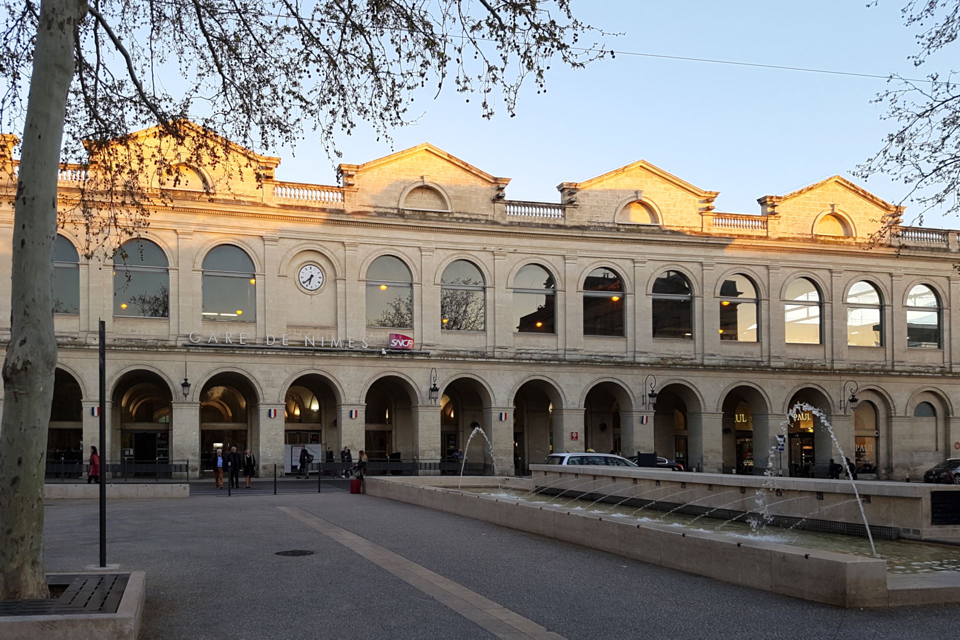 Bahnhof von Nîmes