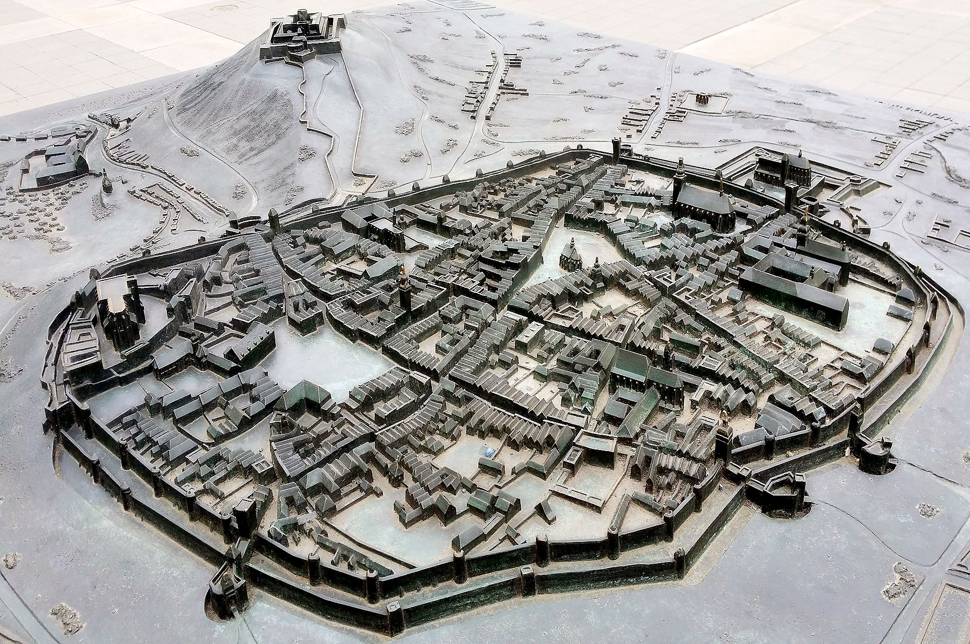 Modell der befestigten Stadt Brünn und Burg Spielberg im 17. Jhdt.
