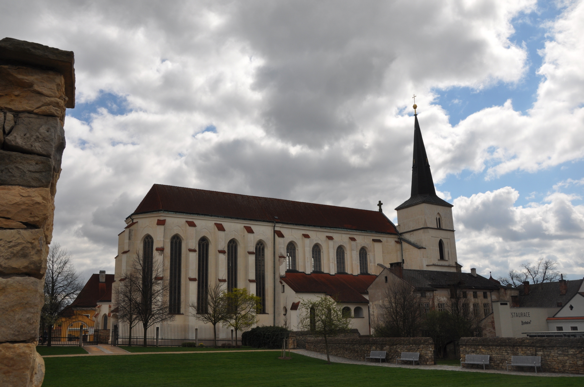 Stadtparrkirche (ehemalige Augustinerkirche) Auffindung des hl. Kreuzes (14. Jhdt.)
