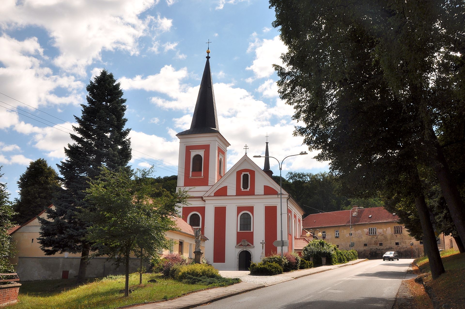 Kirche von Rájec-Jestřebí / Raitz-Jestreb