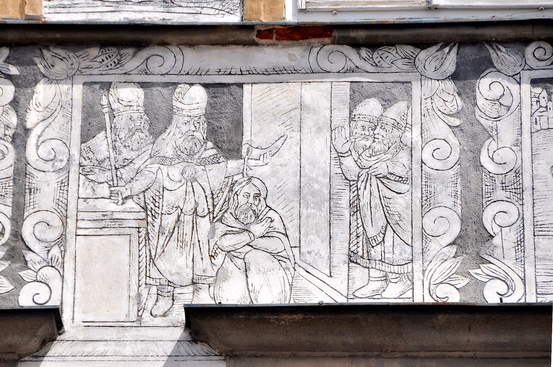 Langers Haus mit Renaissancesgraffiti Szenen aus dem Alten Testament darstellend