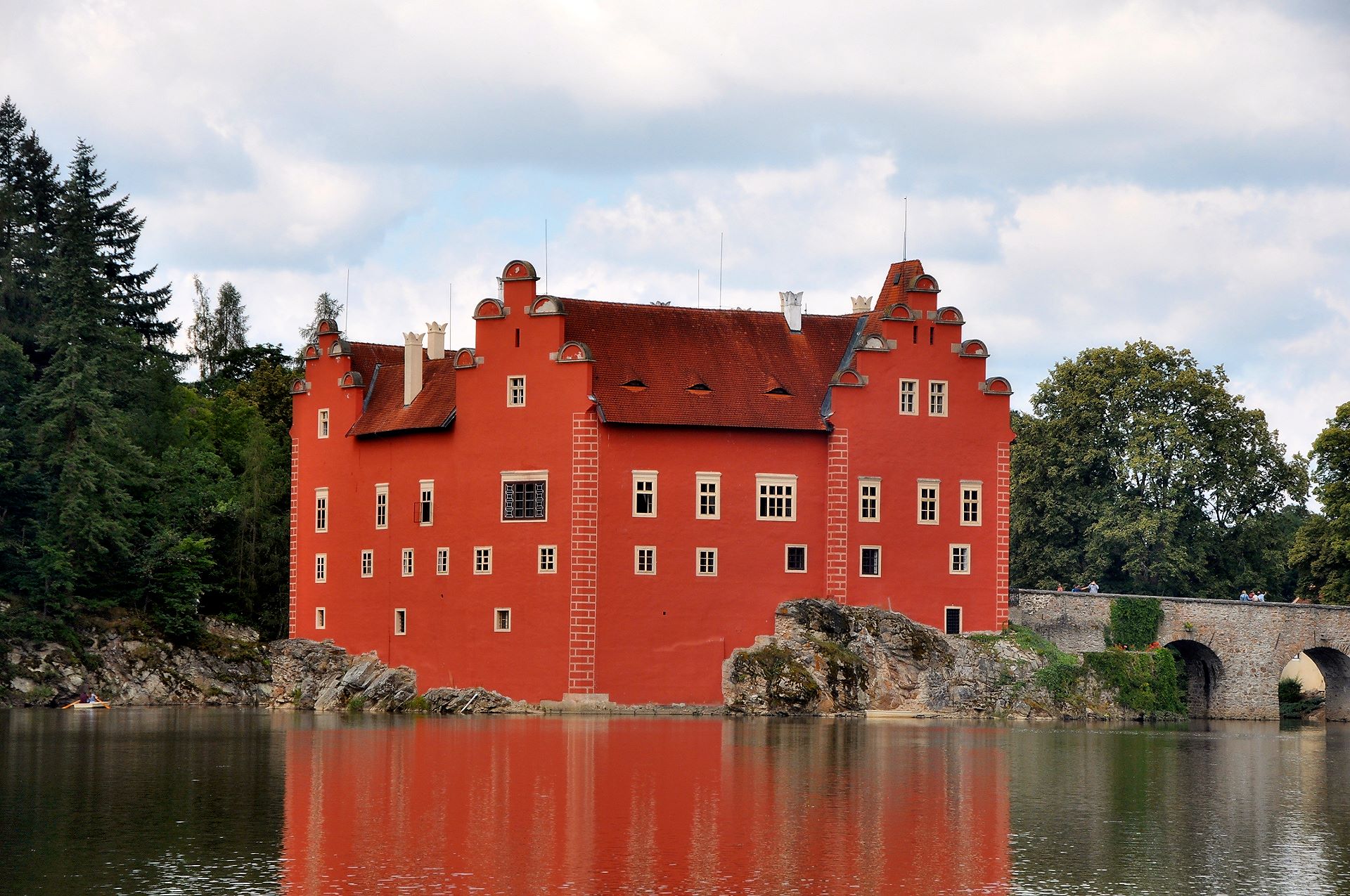 Wasserschloss Červená Lhota