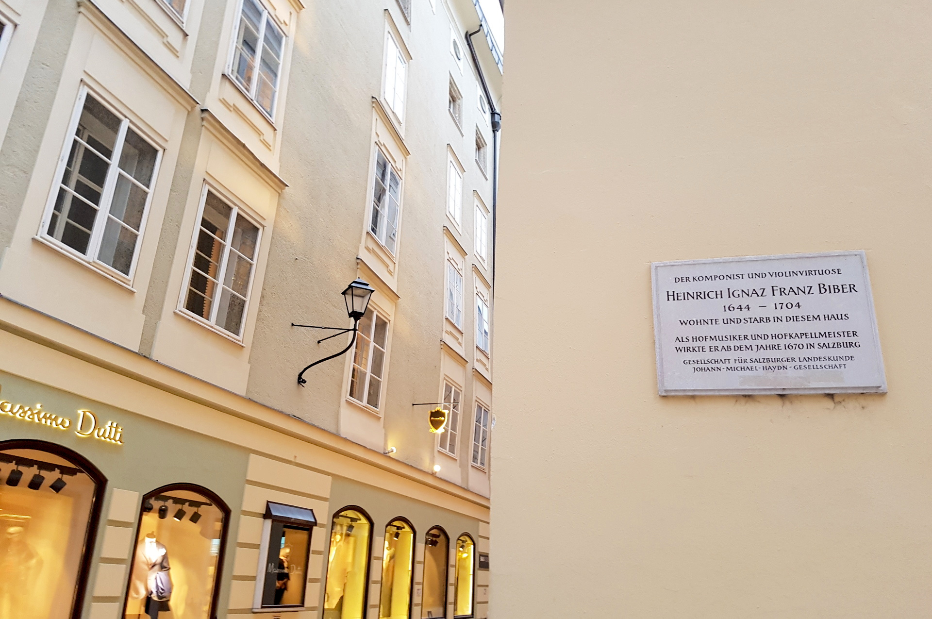 Gedenktafel an H.I. Biber in der Salzburger Innenstadt