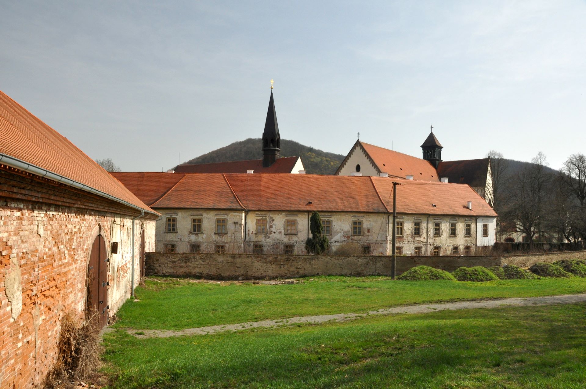 Wirtschaftsgebäude des Klosters Porta Coeli