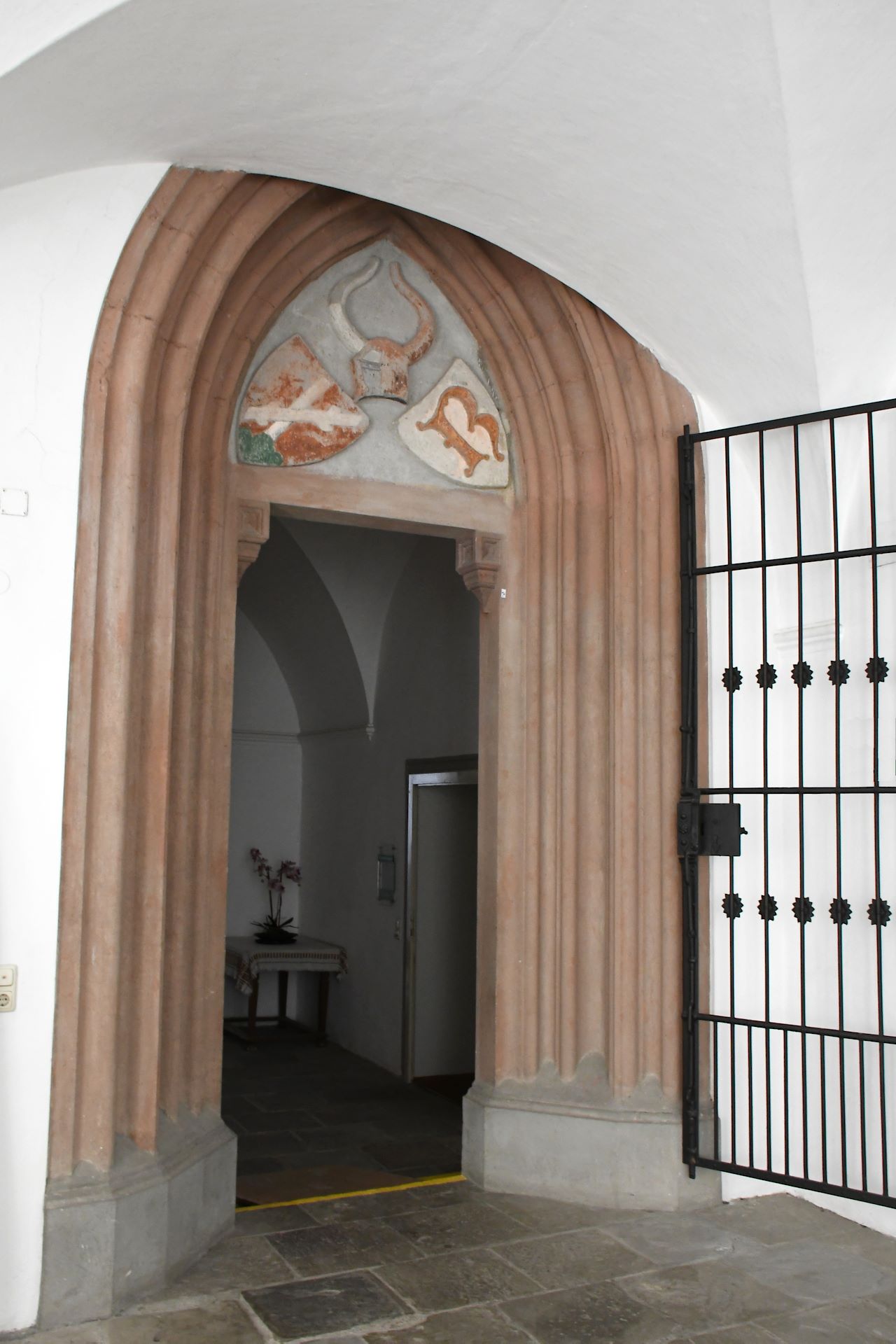 Stift Seitenstetten, Portal zur Ritterkapelle