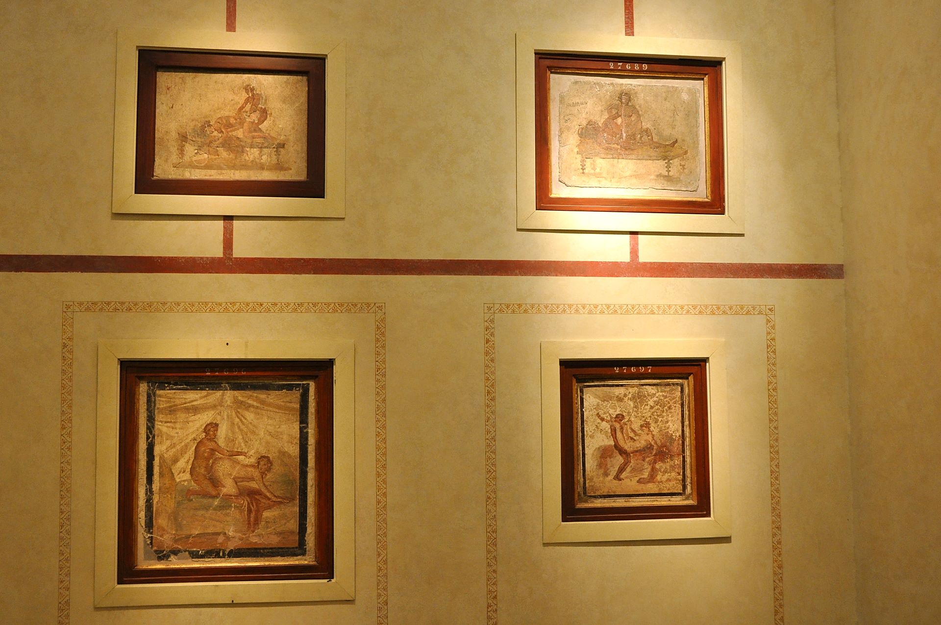 Nicht nur in den Bordellen Pompejis gab es erotische Darstellungen, diese waren auch in den Häusern anzutreffen