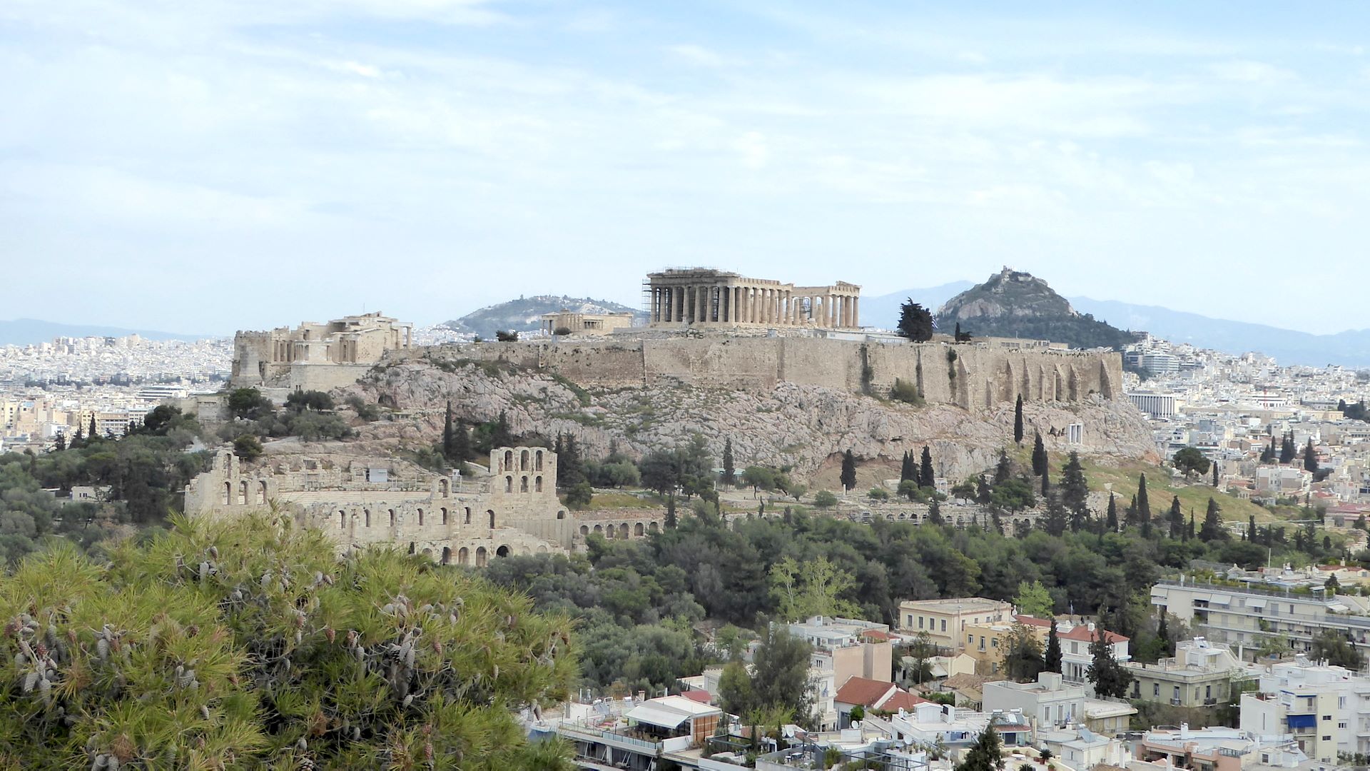 Akropolis rechts dahinter der Likabitos vom Philopappos-Hügel aus